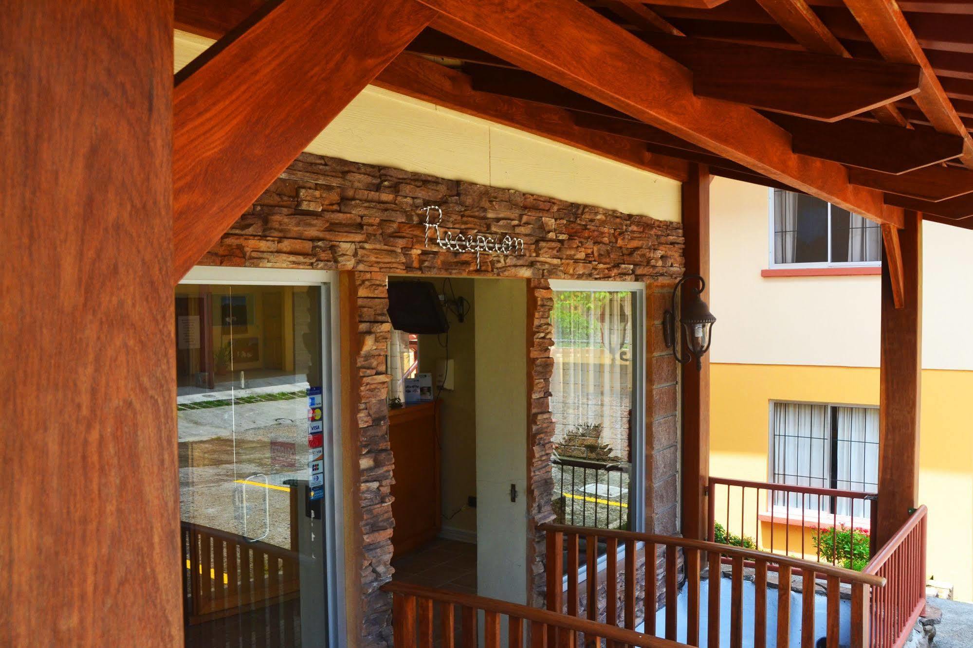 Hotel La Villa Quesada  Dış mekan fotoğraf